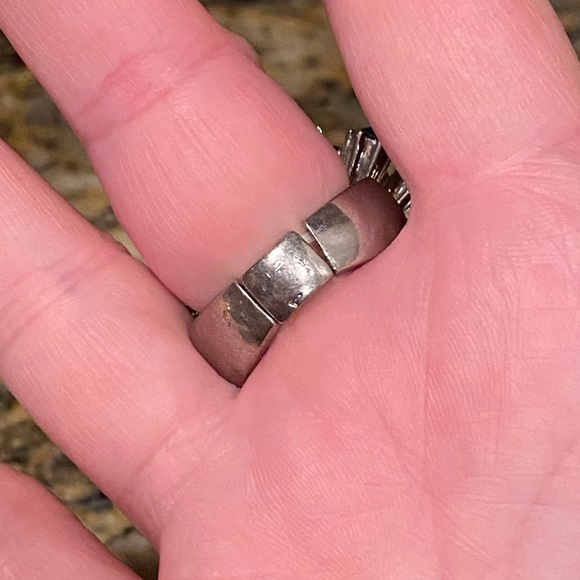 3/$30 Adjustable burst blue faux gem ring - Picture 6 of 13